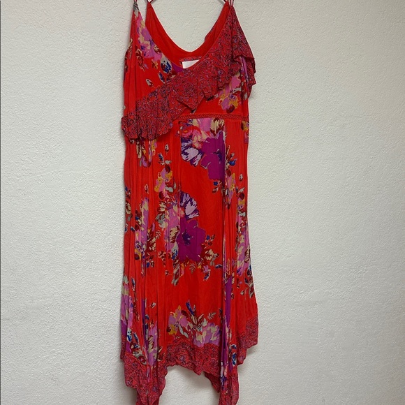 Anthropologie Floral Grecia Ruffle Dress by Maeve, Red Motif, Size 6 - Picture 3 of 4
